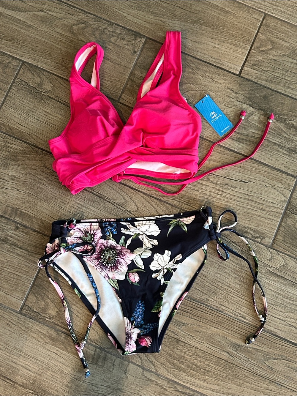 NWT..Cupshe Hot Pink Bikini Top with Floral Tie-Side Bottom